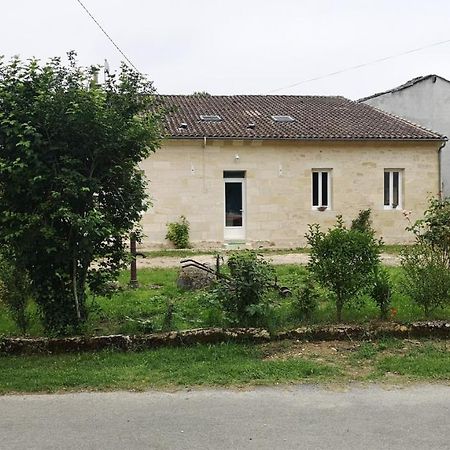 Longere Du Chateau Vieux Mougnac Petit-Palais-et-Cornemps Dış mekan fotoğraf